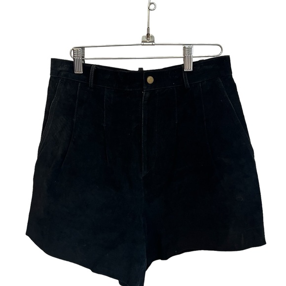 Via Max 100% leather suede vintage pleated high waisted shorts Waist 28 Black - Picture 1 of 7